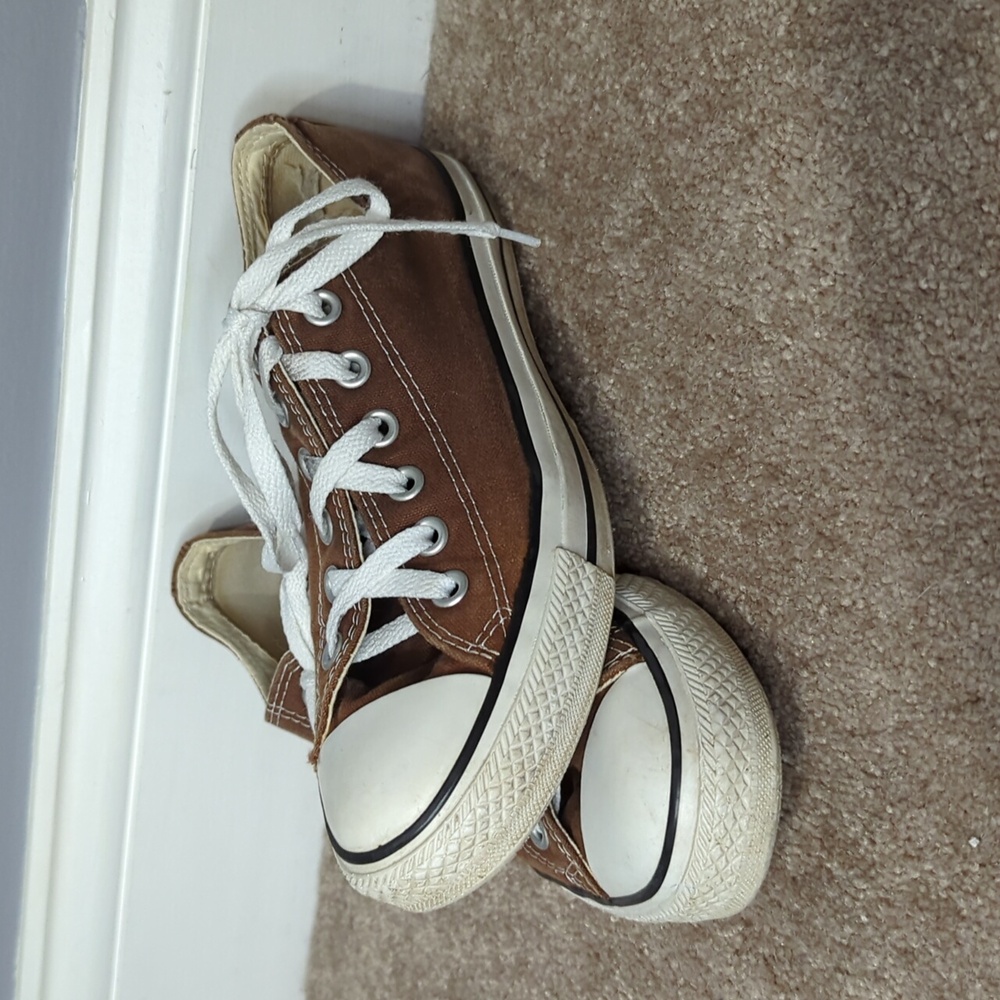 Brown Converse